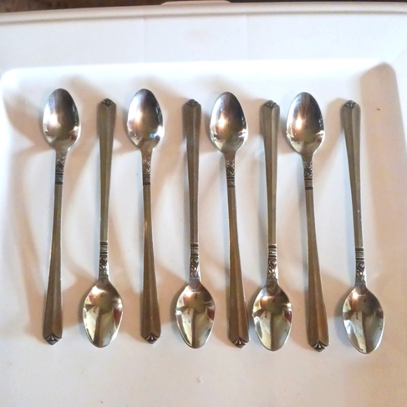 48 pieces of Vintage Oneida Orleans pattern silverware - Picture 5 of 16